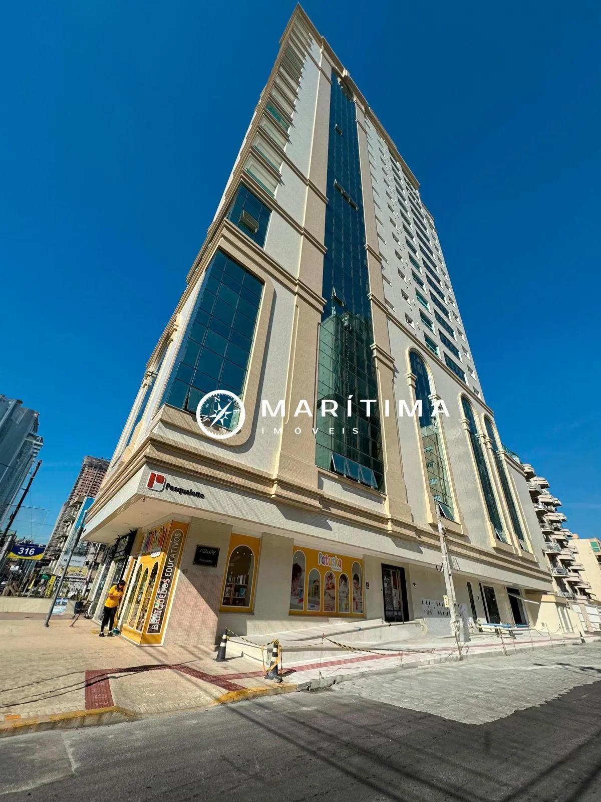 Itapema-SC Apartamento pronto pra morar| 3 Suítes | Meia Praia, Itapema/SC Zona sul