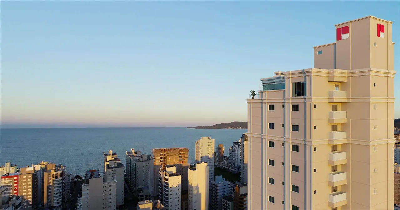 Itapema-SC Apartamento à venda na Meia Praia em Itapema – Frente Segunda Avenida | 4 suítes | Entrega 2028 — Meia Praia · Itapema