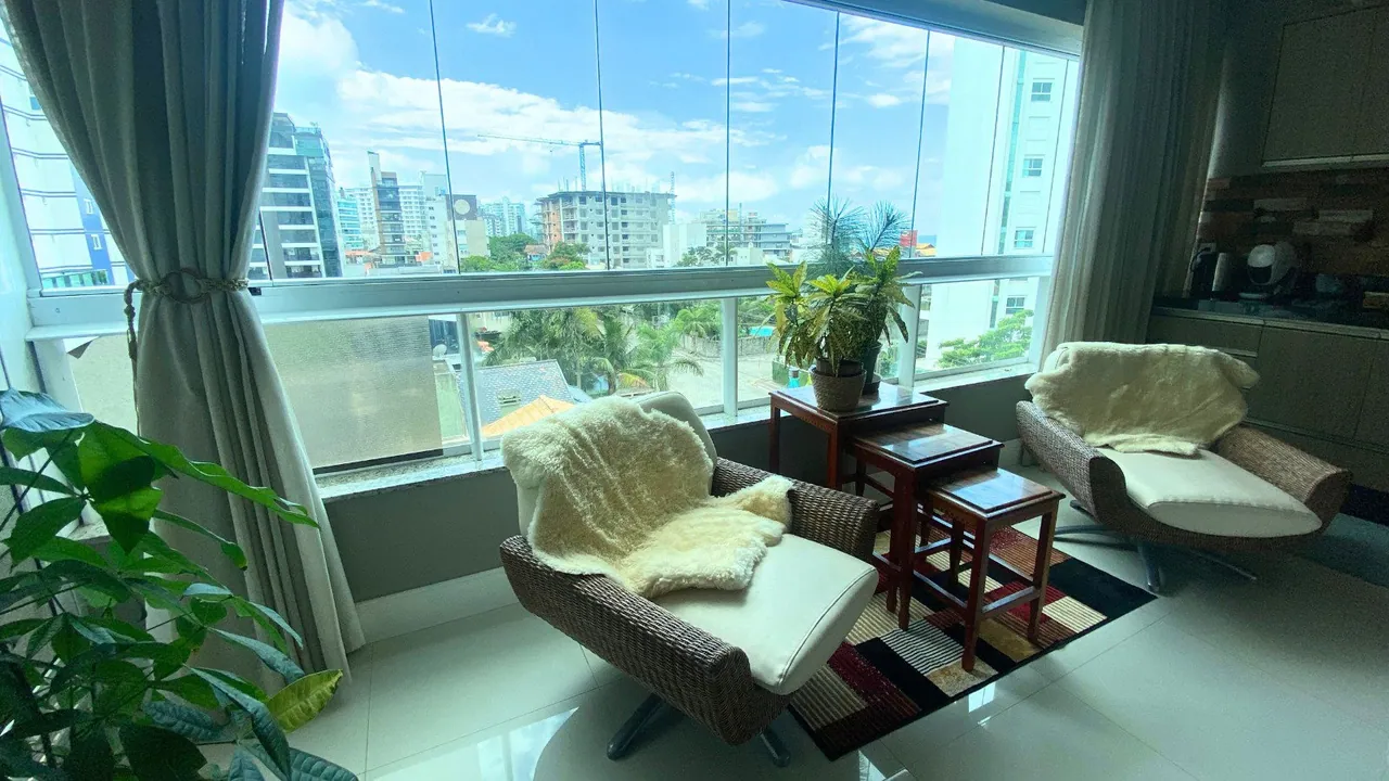 Itajaí-SC Apartamento Mobiliado à Venda na Praia Brava – 2 Suítes