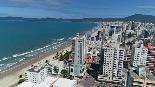 Itapema-SC Edifício Villagio Rocca Maggiore — Meia Praia · Itapema